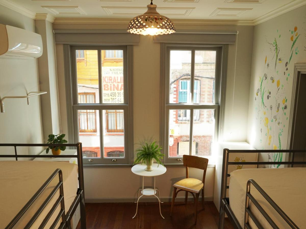 Tilas - Rooms In 19Th Century Wooden Townhouse,Kadikoy Istambul Exterior foto