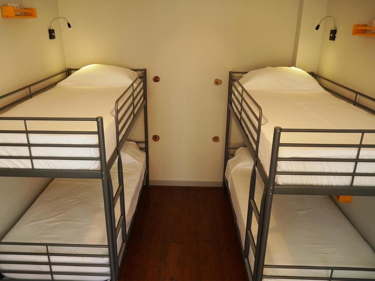 Tilas - Rooms In 19Th Century Wooden Townhouse,Kadikoy Istambul Exterior foto